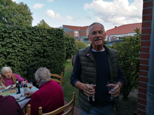 Der Vorsitzende gibt einen aus!